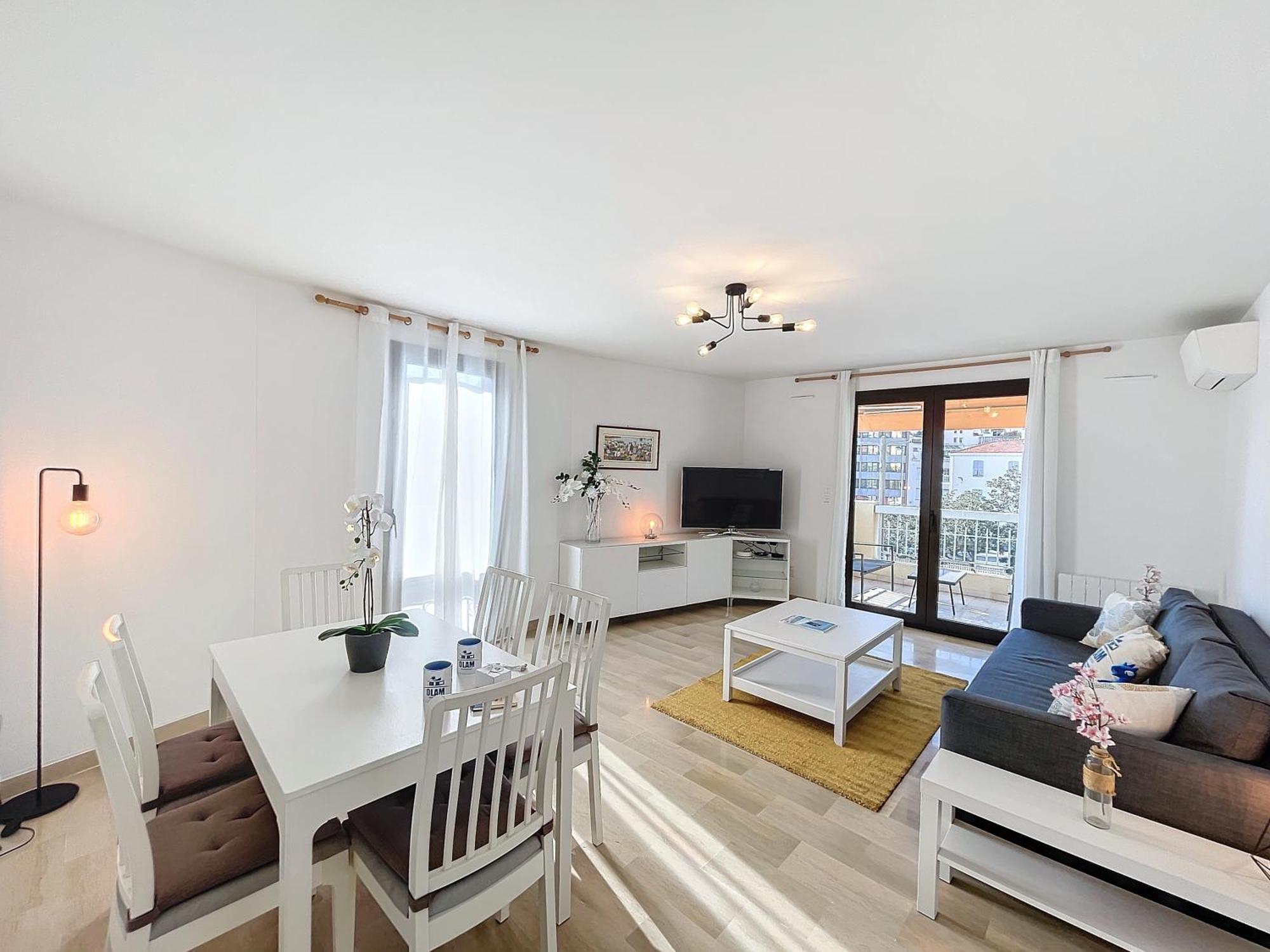 Bright And Vast 1br Balcony Parking Heart Of Town 1 Mn Cannes