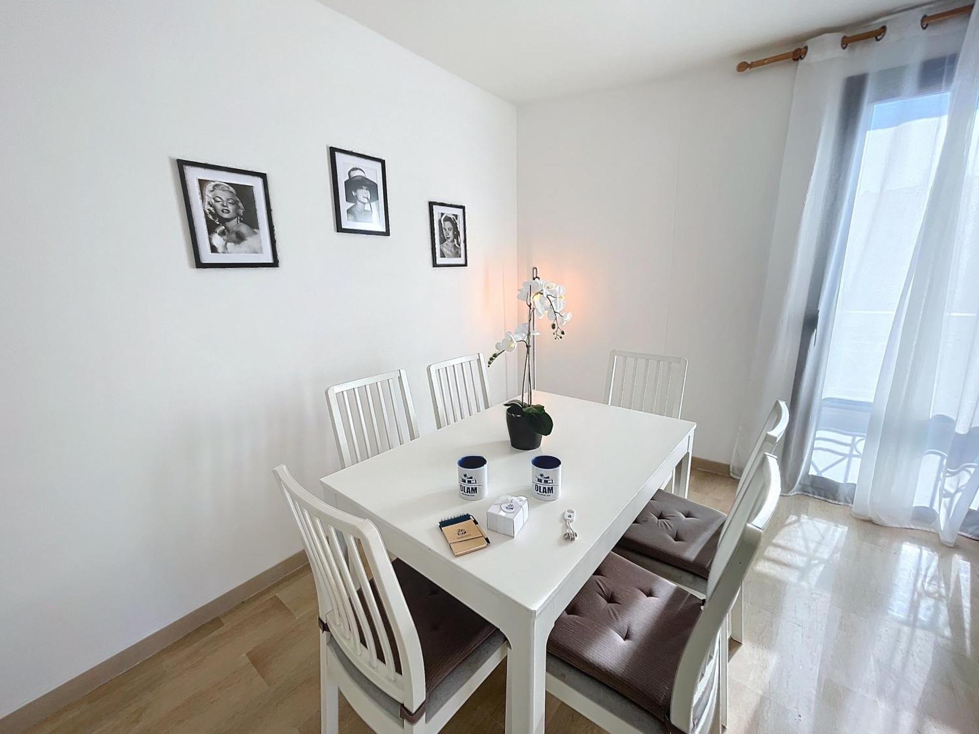 Bright And Vast 1br Balcony Parking Heart Of Town 1 Mn * Cannes