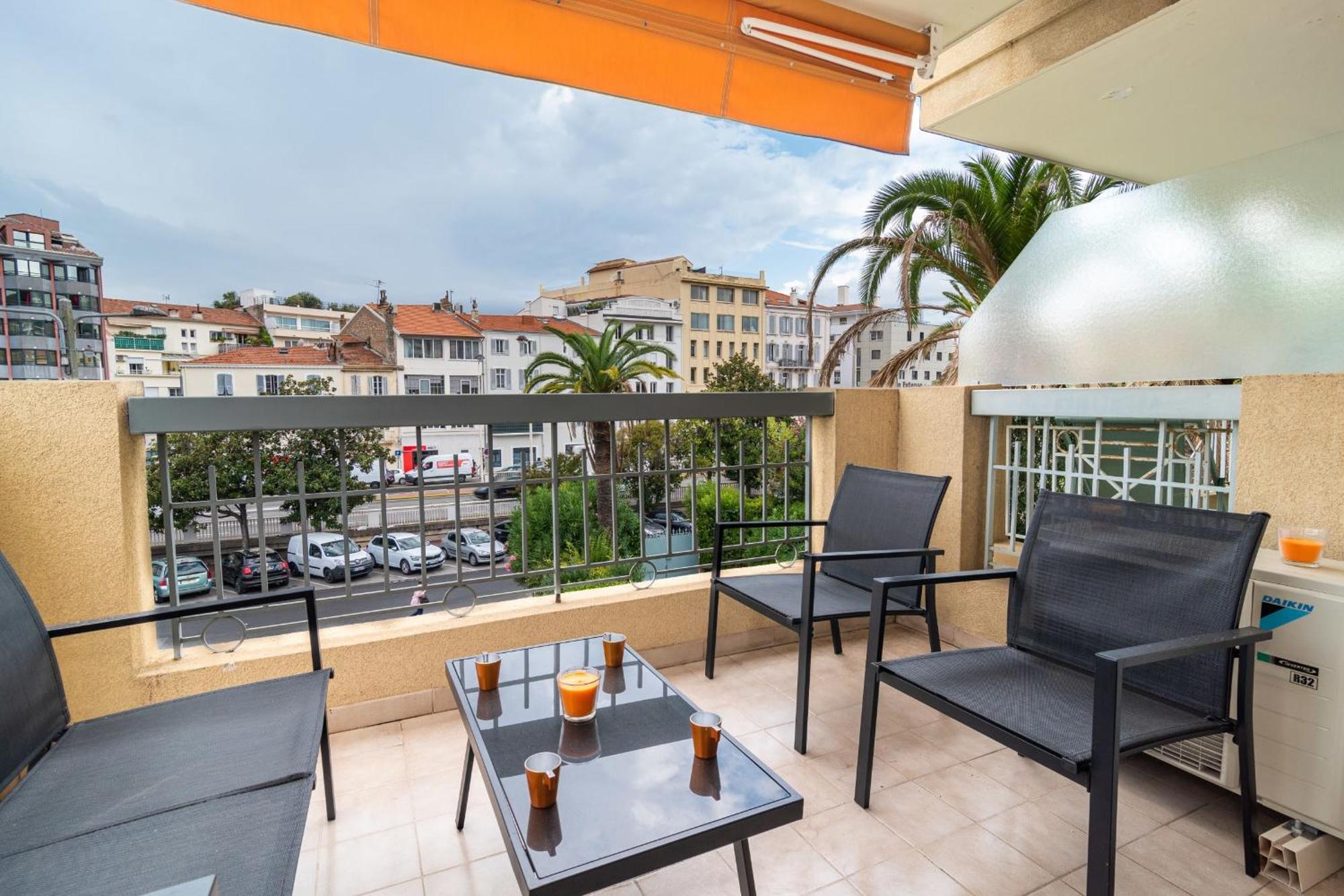 Bright And Vast 1br Balcony Parking Heart Of Town 1 Mn Cannes